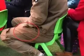 “走错地方了吧”爸爸穿“工作服”开家长会遭嘲笑，网友：太随便图片