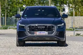 奥迪Q8属于什么档次？多大的家底适合开奥迪Q8图片