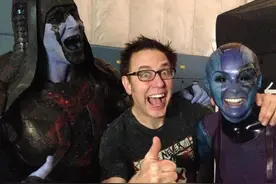 多个漫威道具将拍卖，美队头盔、雷神锤、金刚狼爪1元起拍图片