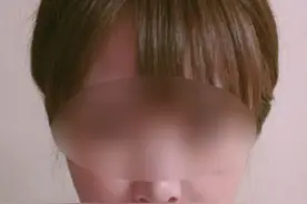 博主晒劳荣枝仿妆 粉丝会让这样的流量变现吗图片