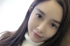 小说：“你洗好了吗？我也要洗！”图片