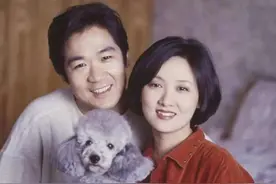殴打女友，两度吸毒的张默，与父亲张国立的干女儿们为何差距大？图片