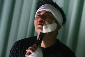 一部《证人》缔造7个影帝奖，那一年谢霆锋28岁，张家辉41岁图片