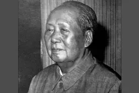 75年毛主席82岁寿辰，长寿面却离奇碎在锅里，厨师哭着说：我有罪图片
