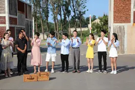 《田园中国》9月27日将播 知名演员来喜化身“田园推荐官”图片