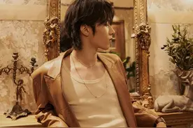 年仅15岁的时代少年团成员刘耀文，受邀参加GUCCI上海大秀图片