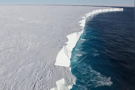 南极地下究竟隐藏着什么？是外星文明还是远古遗迹？图片