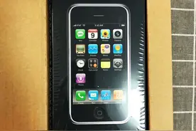 全新第一代iPhone现身闲鱼，时隔十四年，如今开价3万图片