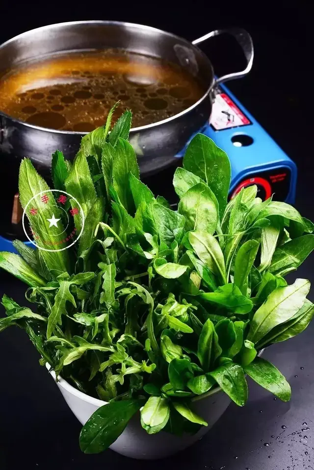 花胶松茸鸡汤上火吗 2026年花胶松茸鸡汤上火吗能吃吗