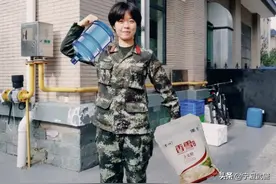 对女兵的三个误区—你中招了吗图片