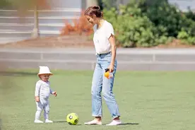 一儿一女的家庭已经不被羡慕，最佳二胎组合是这样的，二十年后见图片