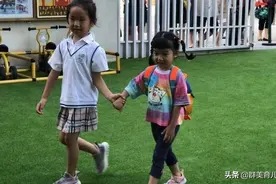 天天接送孩子上下学，同学家长变成好闺蜜，妈妈们该如何相处？图片