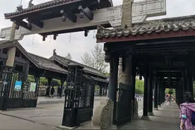 蓉城无处不飞花，寒食东风细柳斜——寒食闲游浣花溪公园图片