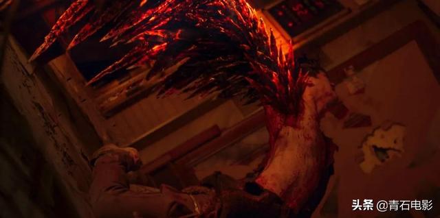 连续4天上榜，比《王国》尺度还大，不愧是一集30亿韩元的韩剧