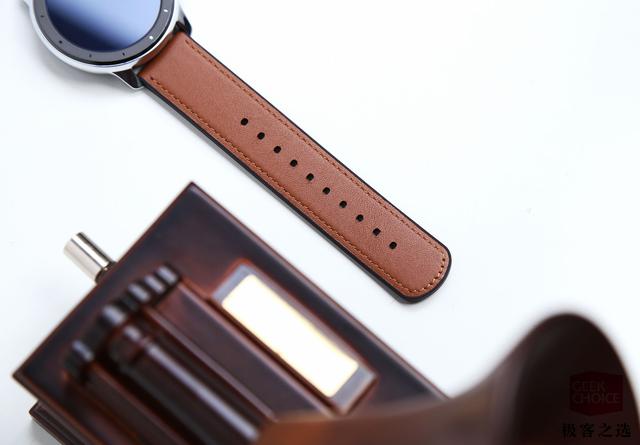 Amazfit GTR ���֣���ʱ����Ʒ磬����������ֱ����˲���ժ��