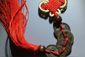那些有着特殊寓意的钱币，一枚百万级大珍，真治好了一个人的病图片