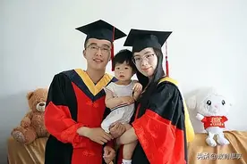 华东理工大学“博士夫妻”抱娃毕业：学业爱情兼顾，这是最美邂逅图片