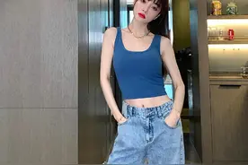 李小璐活的越来越像个网红？在时尚穿搭方面依旧是一姐图片