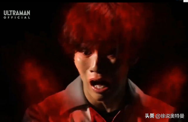 特利迦奥特曼第4集：真中剑悟在梦中变成了黑暗特利迦，他来了？