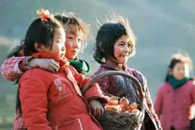 钱多孩子少，“钱少”孩子多？越穷越爱生孩子的理由让人无从反驳图片