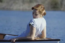 当一个人喜欢上你时，往往有两个明显的表现图片