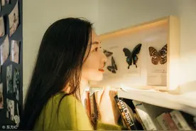 小说：前任人渣故意在我crush面前跟我纠缠，我反手甩他一耳光。图片