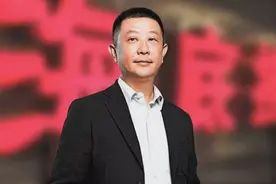 坚决抵制海底捞，就因为创始人移民了？累不累？图片