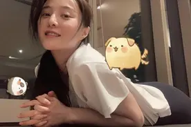 你敢信？范冰冰在家穿紧身健美裤也能大秀身材，素颜出镜也很美图片