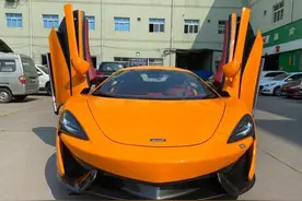 运动发挥极致 大橙子18款迈凯伦570 咆哮动力为速度带来崭新突破图片