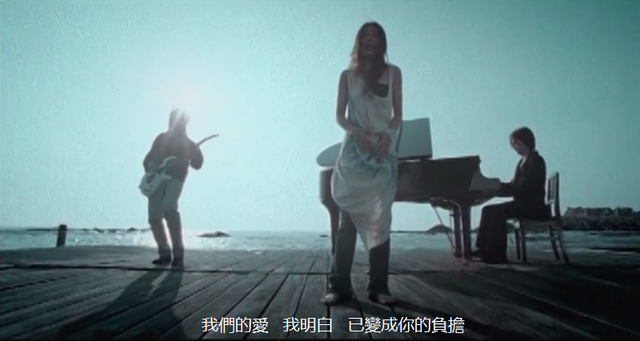 飞儿乐队主唱飞儿资料（被队友踢出飞儿乐队三年后）