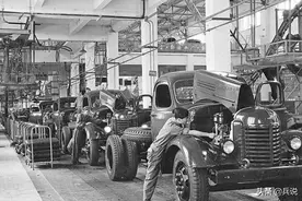 苏联援制老解放，如今进军俄罗斯，苏俄老人感慨万千图片