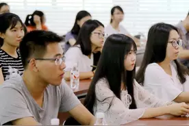 大学生活费也有等级，2500元才能“消费自由”，你家娃在哪个级别图片