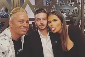 外国一50岁父亲向女儿前男友求婚，网友：关系有点乱，让我捋捋图片