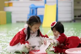 “再穷也要生儿子！”努力拼四胎的90后，是明智还是愚蠢？图片