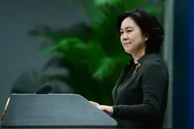 华春莹被日本记者逗乐，巧妙反问引全场哄笑，当事人：我没恶意图片