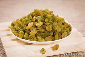 葡萄干直接吃太脏了，干货店老板教我一招，彻底清洗干净吃得放心图片