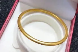 十大必买经典款黄金手镯，有你喜欢的吗？黄金降价可以考虑入手哦图片