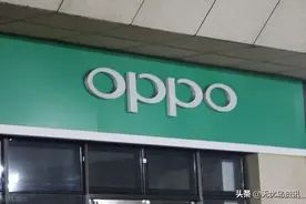 一起来探究一下，为什么明白人都不太愿意买蓝绿大厂的手机呢？图片