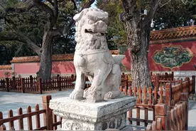 左右看沈阳 之沈阳东陵公园--石狮子、华表图片