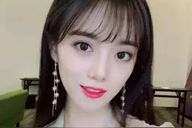 年度最佳解说主持被冲了！小钰赛后采访引争议，本人道歉承认失误图片