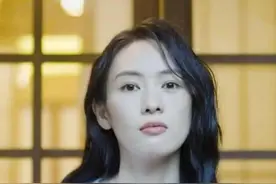 35岁童瑶最新采访曝光，被嘲没有章子怡好看，嘴巴也特别奇怪？图片