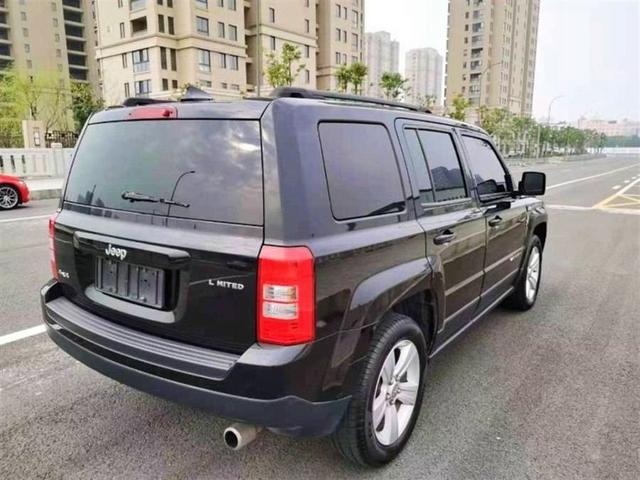 情怀SUV真的好吗？也许这辆二手自由客能给你答案