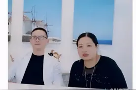 周震南19年同节目组回家视频曝光：家里住大别墅，装修复古奢华图片