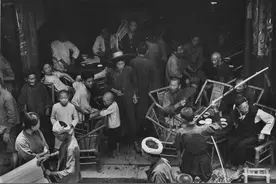1938年成都戏院惨案：兵痞不买票被阻拦，直接朝里面扔手榴弹图片