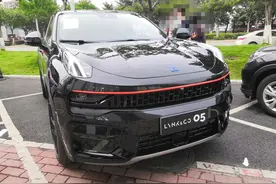 领克05限量版到店，“黑武士”外观，254马力+8AT+四驱，6.7S破百图片