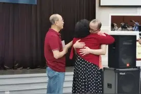 终于找到你！这一声“妈”，李静芝等了32年图片