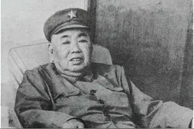 许世友晚年患病，靠酒来缓解痛苦，许世友曾言：戒饭可以戒酒不行图片