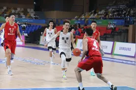 恭喜广东夺冠！18岁小将43分5板6抢断！他是中国篮球的未来图片