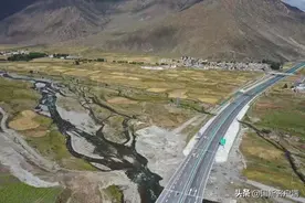 西藏：那曲—拉萨！世界上海拔最高的高速公路今天通车图片