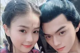 许凯和白鹿一前一后，现身小区车库疑似已同居，欢娱终于发文回应图片